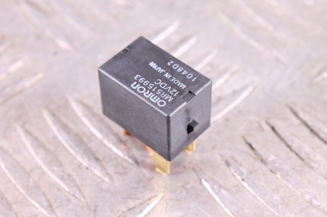 Реле стартера MR515993 MITSUBISHI