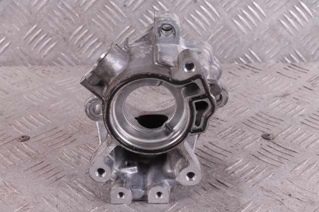 MAZDA P30110190 Кронштейн топливного насоса ТНВД в наличии Каменское