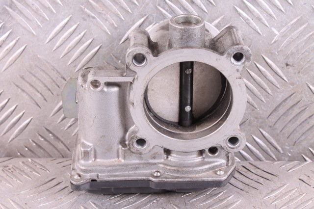 MAZDA PY0113640A Дроссельная заслонка в сборе в наличии Чернигов