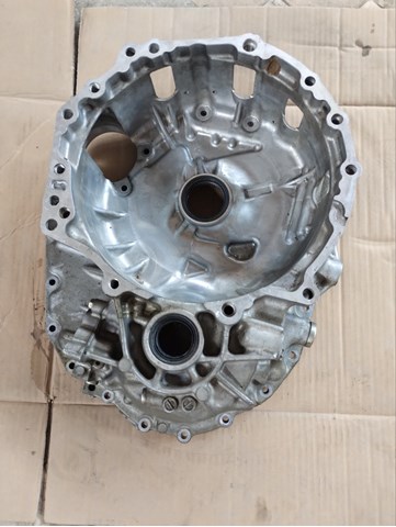09S321107 Корпус передній Jetta mk7 2019 в ідеальному стані