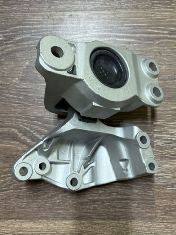 112106RA0A нова замінник Подушка двигуна, права Nissan rogue t33