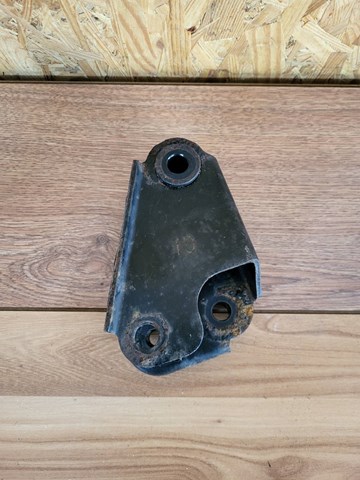 113324BA1A Кронштейн акпп nissan rogue