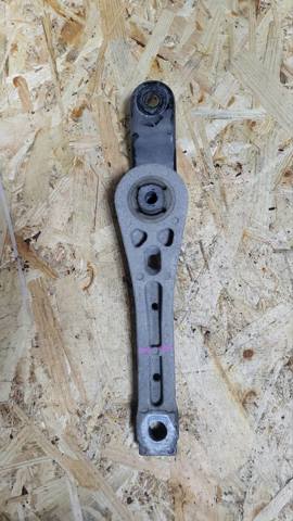 Задняя подушка двигателя Фольксваген Джетта V