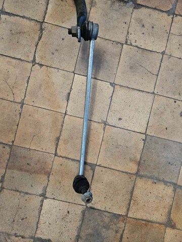 Тяга переднего стабилизатора Фольксваген Туран 2