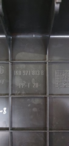 1K0971813B накладка салона  гарний стан фото 2