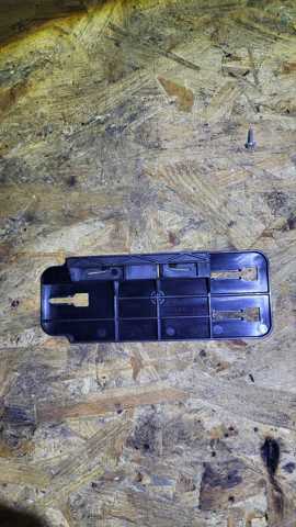 3G5971502A Крепление блока управления двери багажника