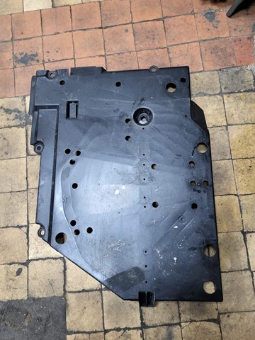 42045FL000 Защита бензобака правая Subaru Forester 19-24 SK