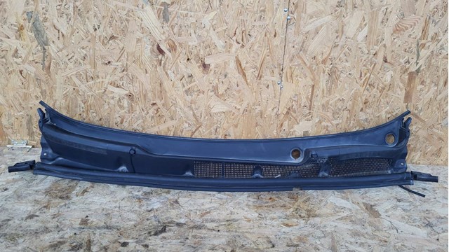 42353827 Воздуховод под лобовое стекло chevrolet trax