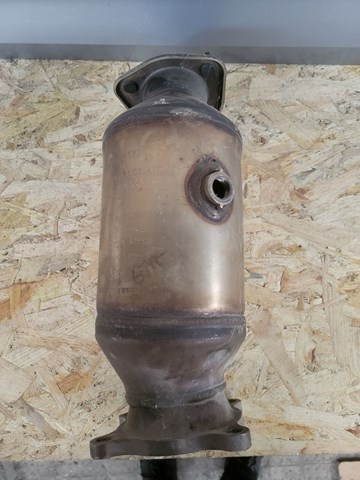 4M0131703F Катализатор audi, гарний стан