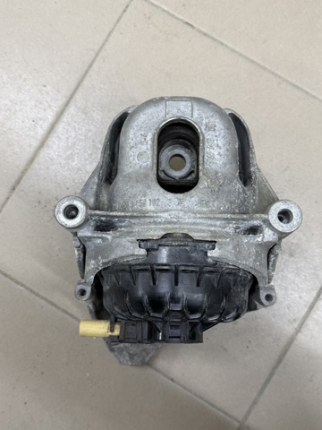4M0199371FC Подушка (опора) двигателя левая Audi a4 b9 фото 3