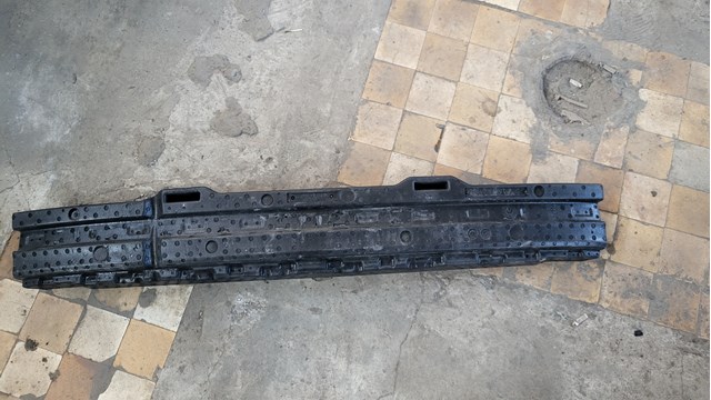 561807251A Абсорбер заднего Passat b8
