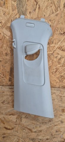 561867243A Накладка центральной стойки верхняя левая Volkswagen Passat B8