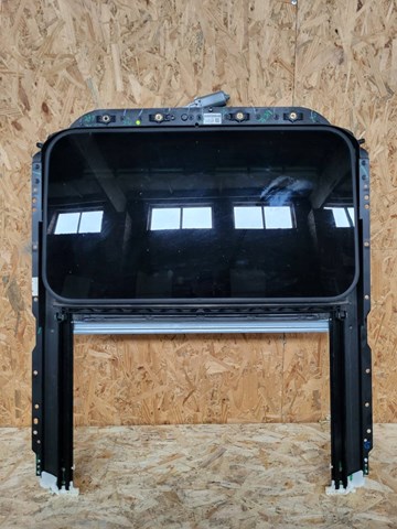 Крышка люка крыши 561877071A VAG