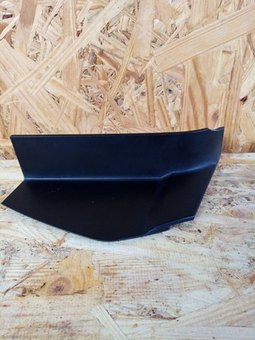 561945312С Накладка кузова volkswagen passat b9