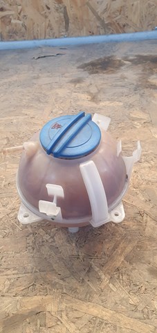 5C0121407A Бачек расширительный
