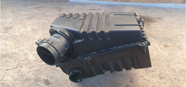 5C0129607L Корпус воздушного фильтра vw passat usa 3.6 идеал