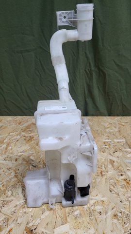 5C6955449AF Бачок омывателя VW Passat 20-22 комплектный