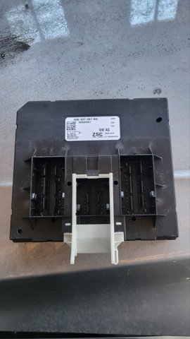 5Q0937087BG Блок комфорта