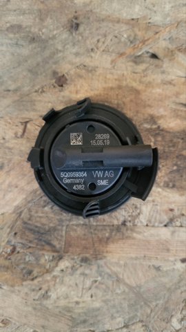 5Q0959354 Датчик AIRBAG боковой