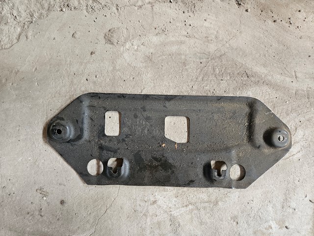 68203529AD Захист днища jeep grand Cherokee durango