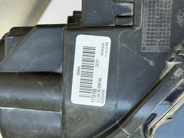 68266646AE CHRYSLER Фара правая купить в Чернигов