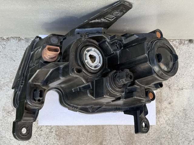 68266646AE CHRYSLER Правая фара купить в Днепр
