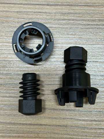 68483908AA відбійник капота JEEP COMPASS / CHEROKEE