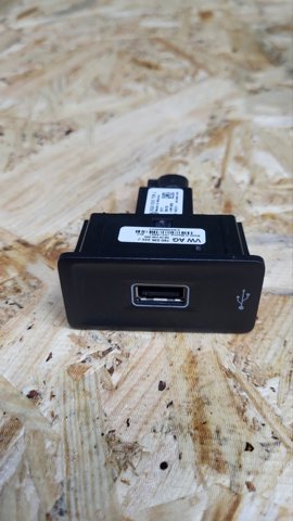 760035222J Блок usb