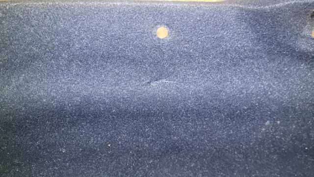 81051AB000MC Обшивка крышки багажника Hyundai Elantra 21-23 черная есть дефект фото 2