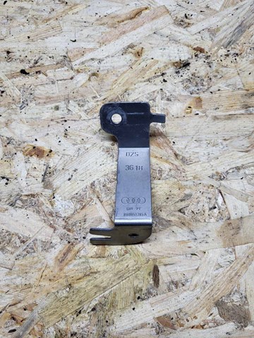8W0951285A Кронштейн сирены сигнализации