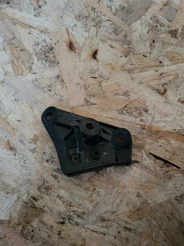 91111SJ000 Кронштейн бампера