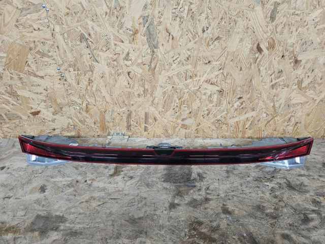92409AA020 Фонарь внутренний крышка багажника центральный Hyundai Elantra 21-26 галоген с кнопкой keyless
