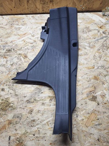 94061SJ010 Накладка на задній порог subaru forester