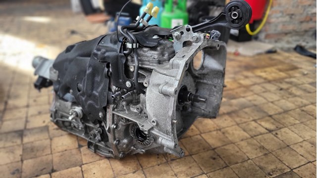 TR580DHTAA Коробка передач акпп subaru forester sk з топляка фото 4