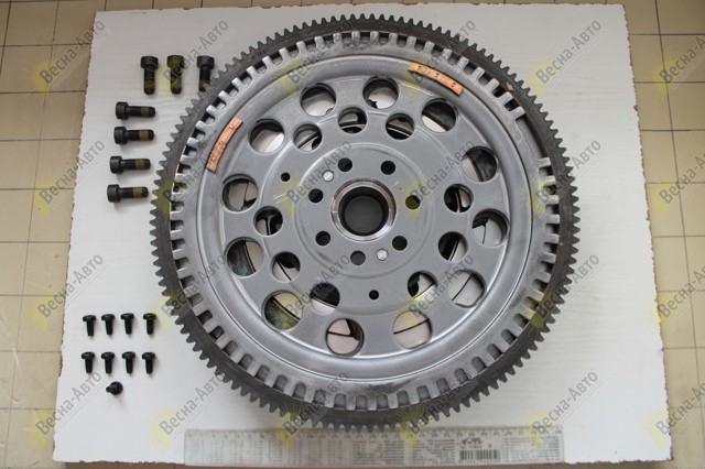 Маховик с зубчатым ободом 415014610 LUK