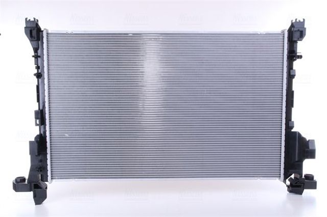 Радиатор охлаждения 630792 NISSENS
