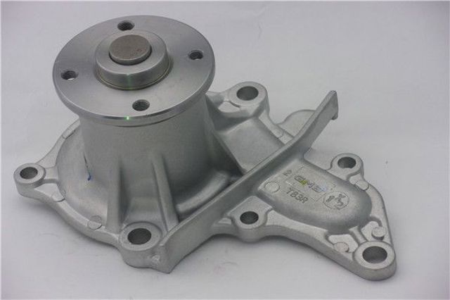 Помпа водяная, корпус GWT83A GMB