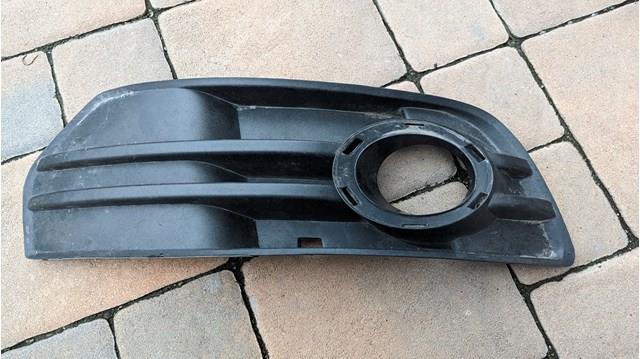 8R0807682A VAG Заглушка (решетка) противотуманных фар бампера переднего правая купить в Харьков