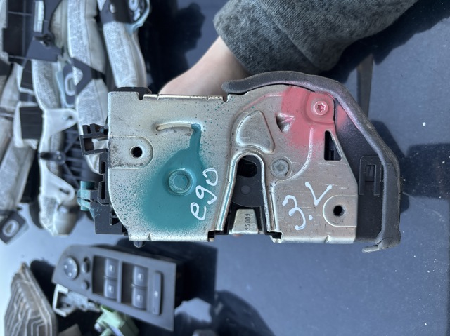 7229467 BMW Замок двери задней левой купить в Винница