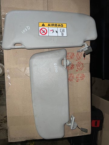 Козырек солнцезащитный автомобиля 964004EH3A NISSAN