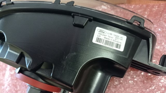 FORD 2423047 Фара противотуманная левая в наличии Черкассы