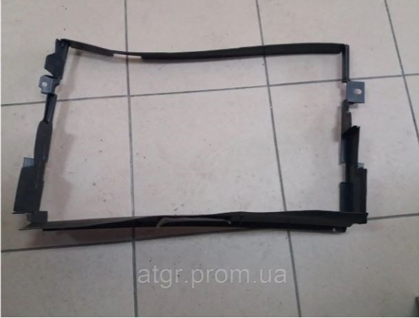 Воздуховод радиатора A1685050130 MERCEDES