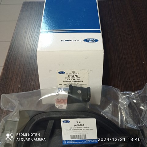 Заглушка противотуманки передней правой LJ6Z15A245AB FORD