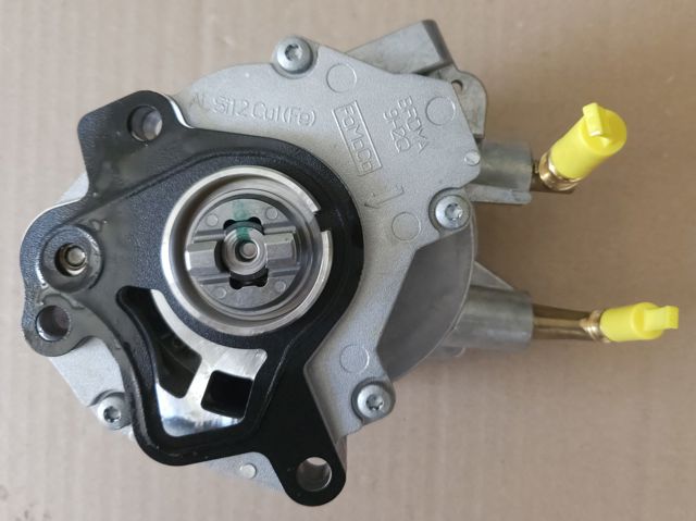 Насос вакуумный LR096061 LAND ROVER