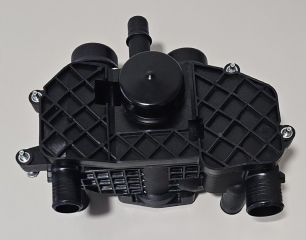 LR186860 LAND ROVER Корпус термостата купить в Украина