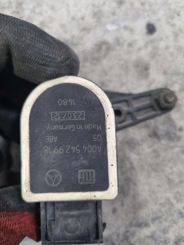 Задний датчик положения кузова A0045429918 MERCEDES
