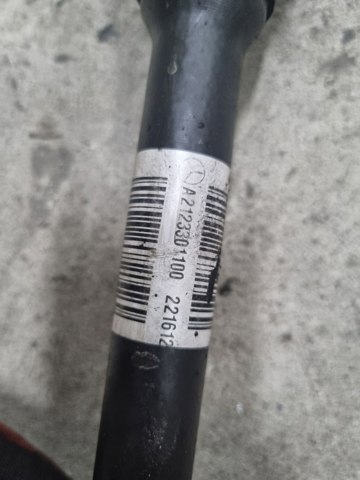 Полуось передняя, правая A2123301100 MERCEDES