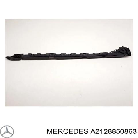Направляющая заднего бампера, правая A2128850863 MERCEDES