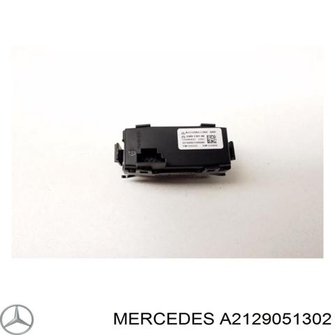 Блок кнопок центральной консоли A2129051302 MERCEDES