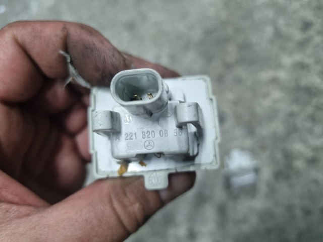Фонарь освещения номерного знака A2218200856 MERCEDES